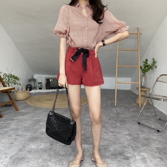 Mini Shorts - Picture 2 of 5